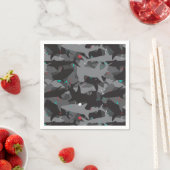 Serviette En Papier Papier Motif noir et camouflage Turquoise requin (En situation)