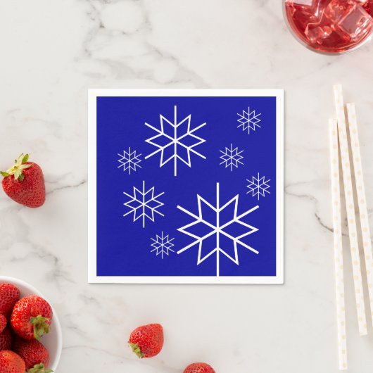 Serviette En Papier Papier Napkin - Snowflakes - Blanc sur Bleu (En situation)