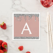 Serviette En Papier Parties scintillant d'argent rose pâle Monogramme  (En situation)
