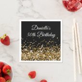 Serviette En Papier Parties scintillant d'or sur Black 50th Birthday (En situation)