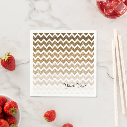 Serviette En Papier Parties scintillant Gold Faux Chevron Ombre (En situation)