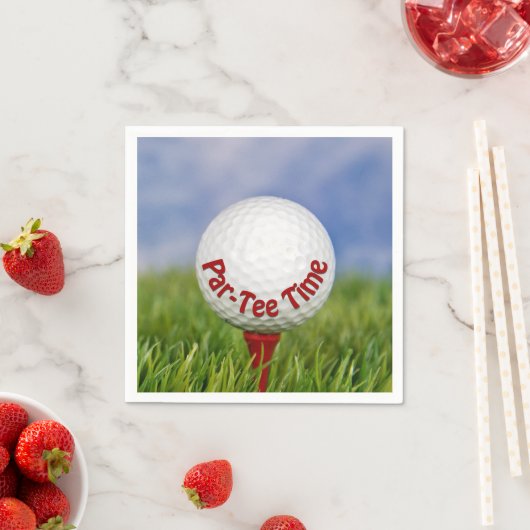 Serviette En Papier Party Golf Ball sur Red Tee (En situation)