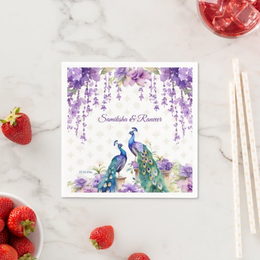 Serviette En Papier Peacock fleurs violettes mariage indien vaisselle (En situation)