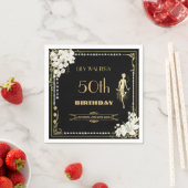 Serviette En Papier Pearls White Floral Art Déco Gatsby 20s Anniversai (En situation)
