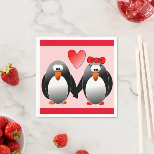 SERVIETTE EN PAPIER PENGUIN EST AMOUREUX (En situation)