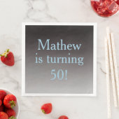 Serviette En Papier Personnalisé "Turning 50" 50e anniversaire (En situation)