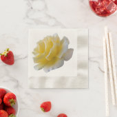 Serviette En Papier Pétales de rose jaune (En situation)