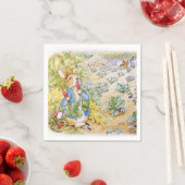 Serviette En Papier Peter le lapin mange des carottes (En situation)