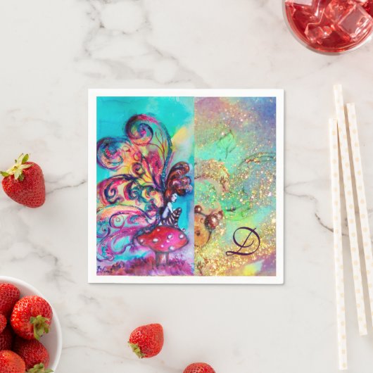 SERVIETTE EN PAPIER PETITE ELF DE MONOGRAMME DES MUSHROOMS (En situation)