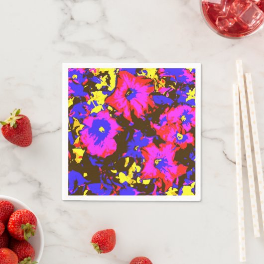 SERVIETTE EN PAPIER PETUNIAS (En situation)