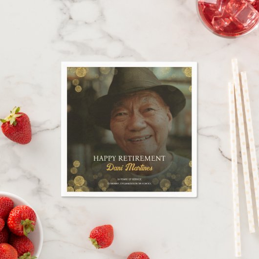 Serviette En Papier Photo Gold Confetti Happy Retirement Party Invité (En situation)