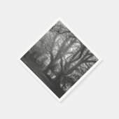Serviette En Papier Photographie noir et blanc de la forêt éffrayante (Coin)