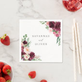 Serviette En Papier Pink & Burgundy Floral 7 Nom Napkins (En situation)