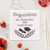 Serviette En Papier Pink PHD Graduation Party (En situation)