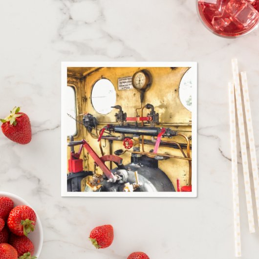 SERVIETTE EN PAPIER PLAQUE DE PIED DES TRAINS À VAPEUR (En situation)