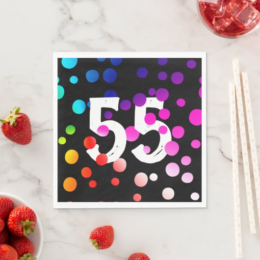 Serviette En Papier Points arc-en-ciel du 55e anniversaire en noir (En situation)