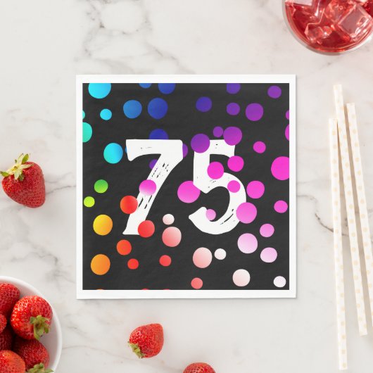 Serviette En Papier Points arc-en-ciel du 75e anniversaire en noir (En situation)