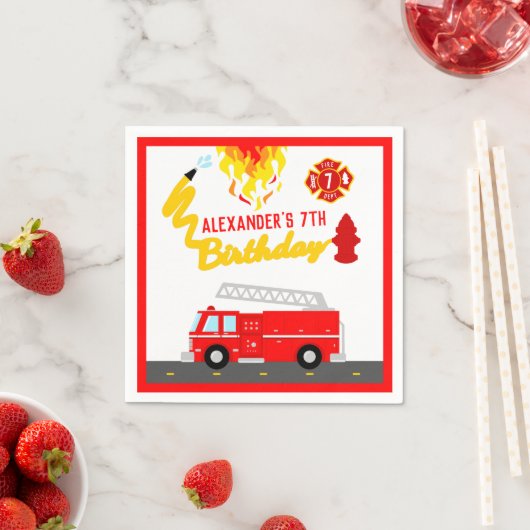 Serviette En Papier Pompier Camion Rouge Fête d'anniversaire (En situation)