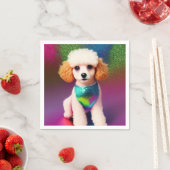 Serviette En Papier Poodle blanc avec oreilles de crème sur arc-en-cie (En situation)