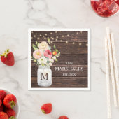 Serviette En Papier Pot Mason en fleurs avec monogramme de nom de fami (En situation)