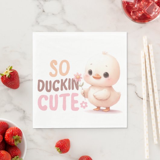 SERVIETTE EN PAPIER POUSSIN BÉBÉ PASTEL AQUARELLE MIGNON (En situation)