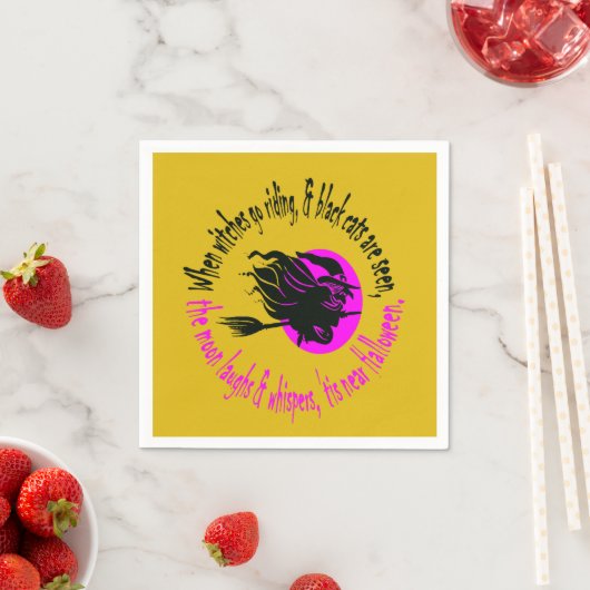 Serviette En Papier Quand Les Sorcières Vont À L'Équitation Près D'Hal (En situation)