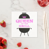 Serviette En Papier Queen Of The Grill, Couronne Rose (En situation)