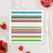 SERVIETTE EN PAPIER RAYURES (En situation)