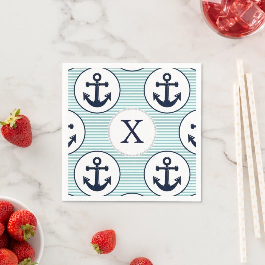 Serviette En Papier rayures d'aqua, motif nautique à ancre bleue (En situation)