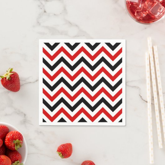 Serviette En Papier Red, white, Black Large Chevron Zig Zag (En situation)