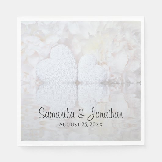 Serviette En Papier Reflet Coeurs et pivoines blancs Mariage élégant (Devant)