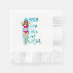 Serviette En Papier Restez calme et surfez sur la carte de fille brune