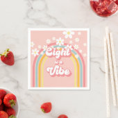Serviette En Papier Retro Rainbow Eight est un Vibe Super 8e anniversa (En situation)