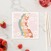 Serviette En Papier Retro Rainbow Five est un Vibe Daisy 5e anniversai (En situation)