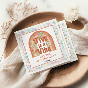 Serviette En Papier Retro Rainbow FIVE est une Vibes Groovy 5ème Anniv