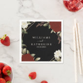 Serviette En Papier Romantique rouge rose profond Floral hiver noir ma (En situation)