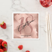 Serviette En Papier Rose Gold Faux Foil 18e anniversaire (En situation)