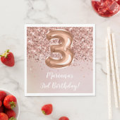 Serviette En Papier Rose Gold Kids Girl 3e fête d'anniversaire (En situation)