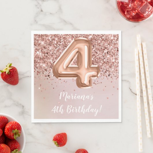 Serviette En Papier Rose Gold Kids Girl 4e fête d'anniversaire (En situation)