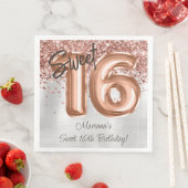 Serviette En Papier Rose Gold Silver Sweet 16e fête d'anniversaire (En situation)