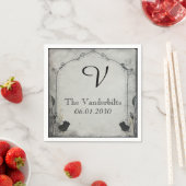 Serviette En Papier Rose noir gothique Trellis Monogramme Mariage (En situation)
