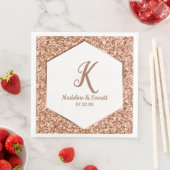 Serviette En Papier Rose Parties scintillant or Confetti Glam Monogram (En situation)