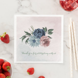 Serviette En Papier rose poussiéreux bleu marine floral verdure mariag