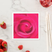 Serviette En Papier Rose rose rouge romantique (En situation)