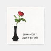 Serviette En Papier Rose rouge dans le vase noir (Devant)