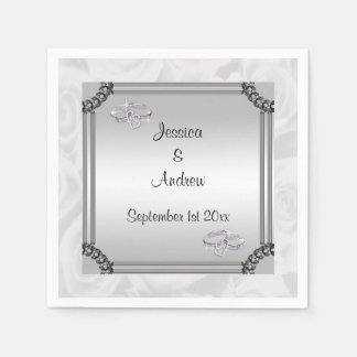 Serviette En Papier Roses blanches et anneaux de Mariage diamant
