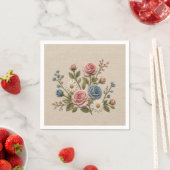 Serviette En Papier Roses Brodées Blush & Bleu (En situation)