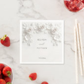 Serviette En Papier Roses Florales 3D Blanches | Mariage (En situation)