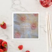 Serviette En Papier Roses roses et fronces blanches (En situation)