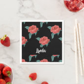 Serviette En Papier Roses roses roses sur noir (En situation)